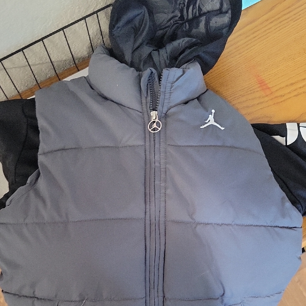 Jordan Kids Puffer Jacket - Gray and Black